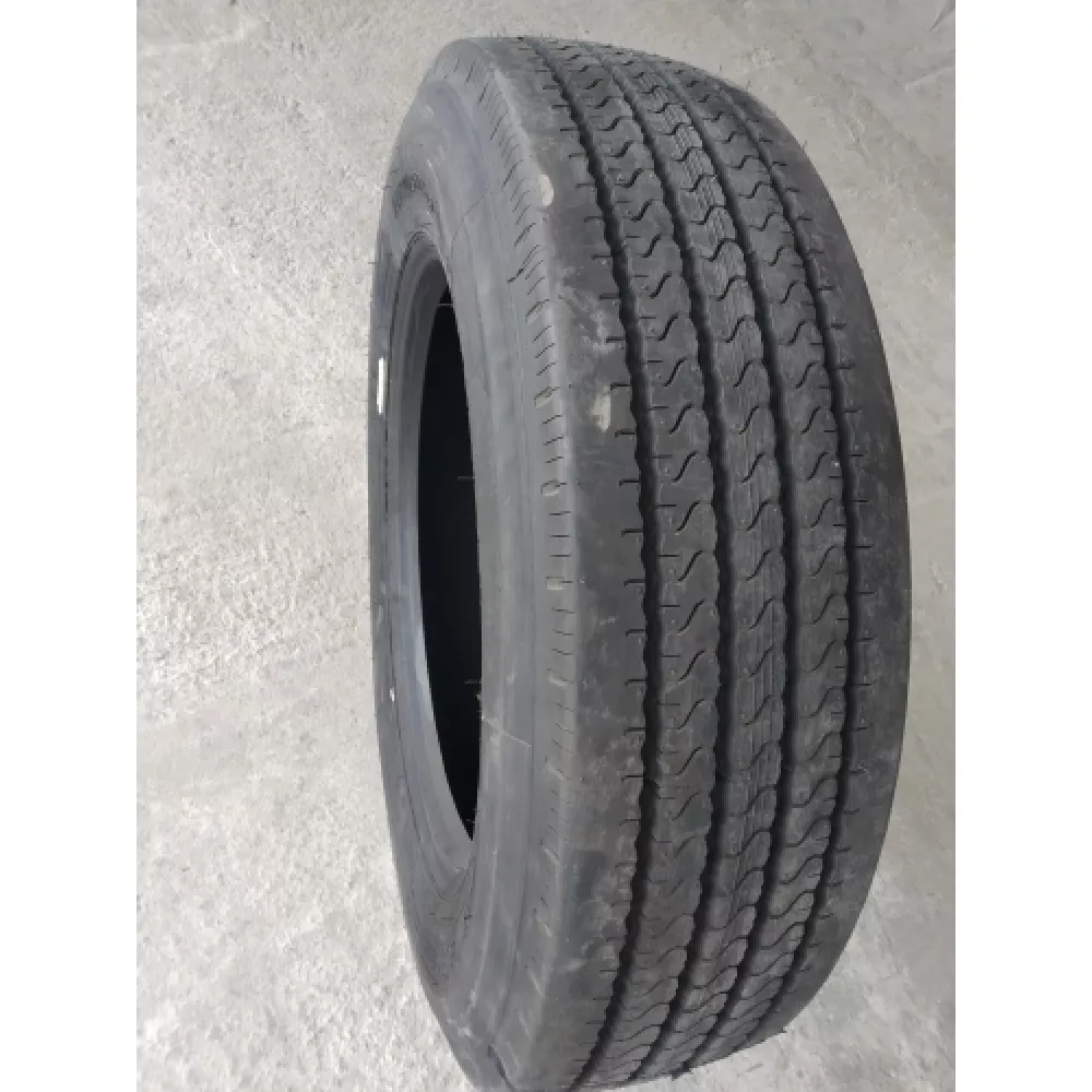 Грузовая шина 255/70 R22,5 Long March LM-120 16PR в Березовке