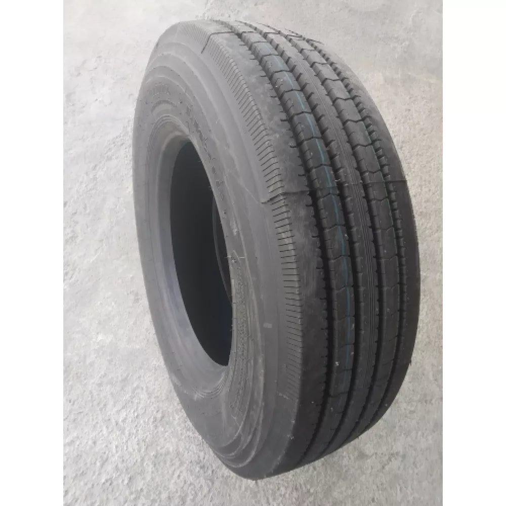 Грузовая шина 235/75 R17,5 Long March LM-216 18PR в Березовке