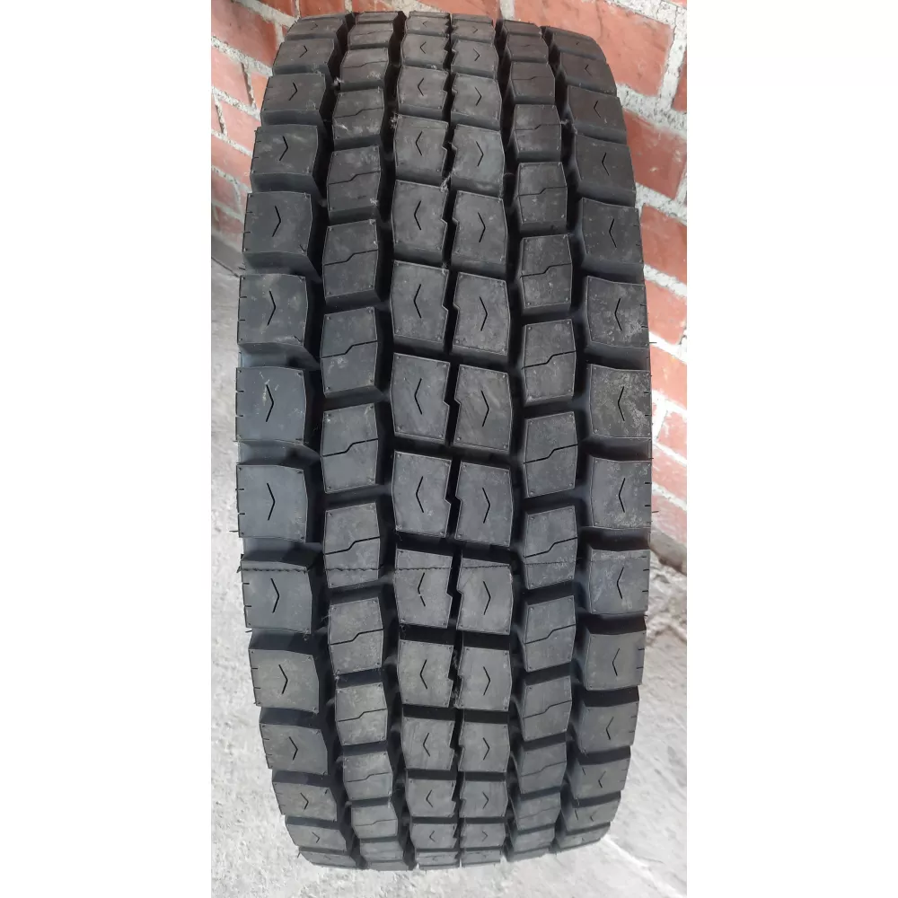 Грузовая шина 305/70 R19,5 Long March LM-329 18PR в Березовке